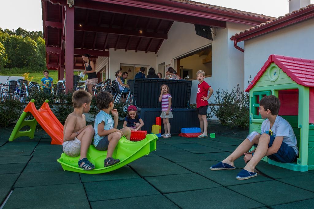 Domaine Chalets Larlapean Saint-Martin-d'Arrossa Bagian luar foto